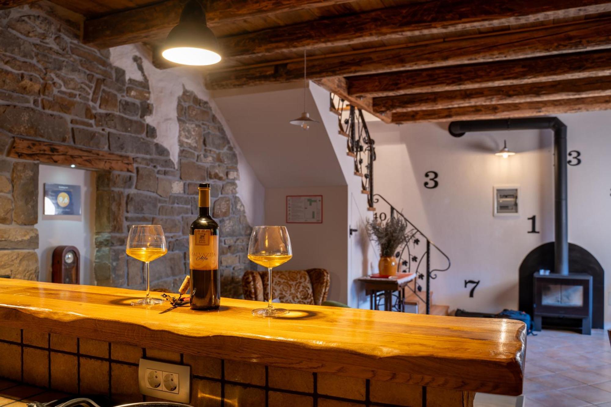 منزل الضيف Gračišče  في Wine House Rakar المظهر الخارجي الصورة